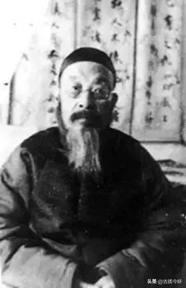津门颜体王，华世奎